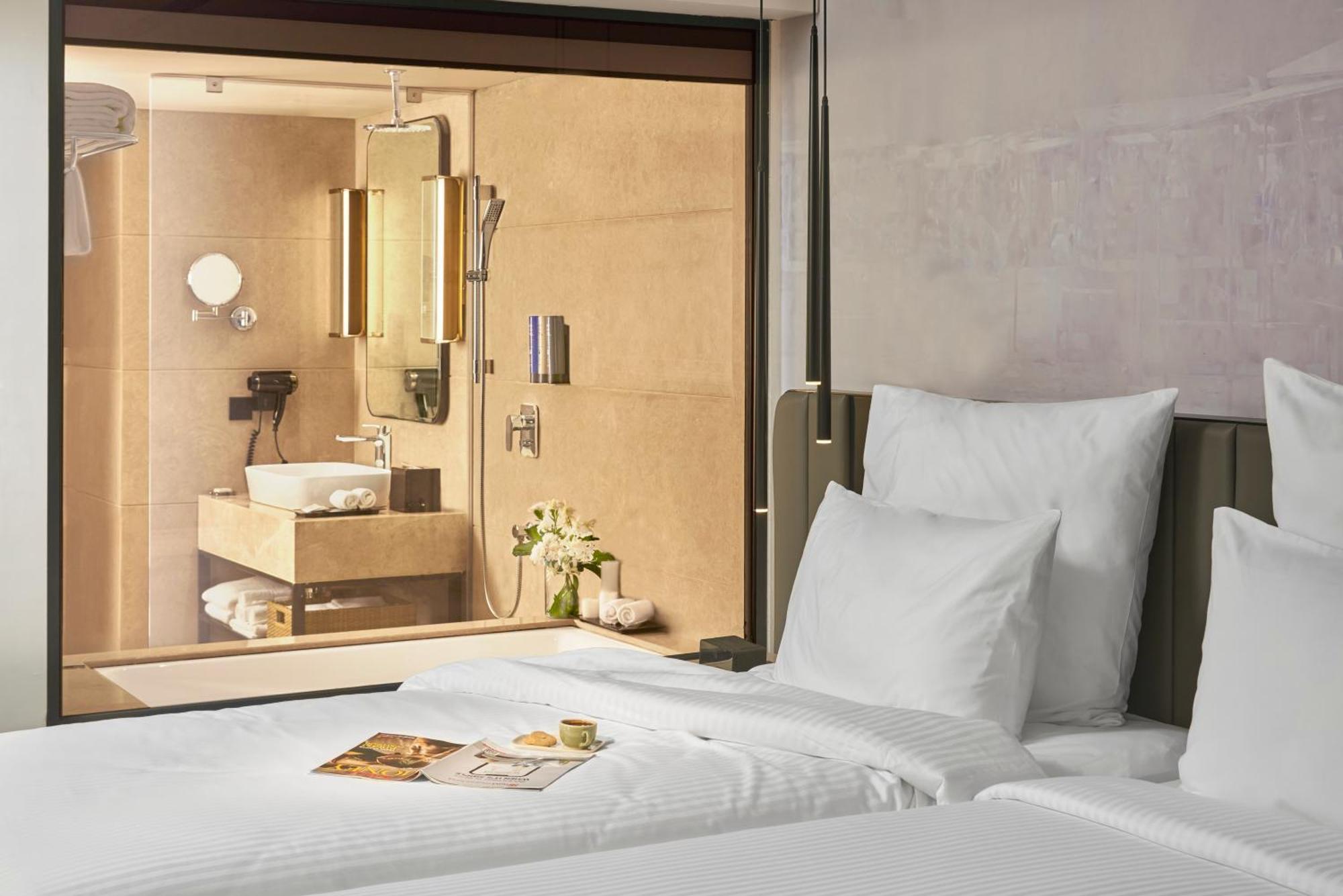 Novotel International Airport Hotel Bombay